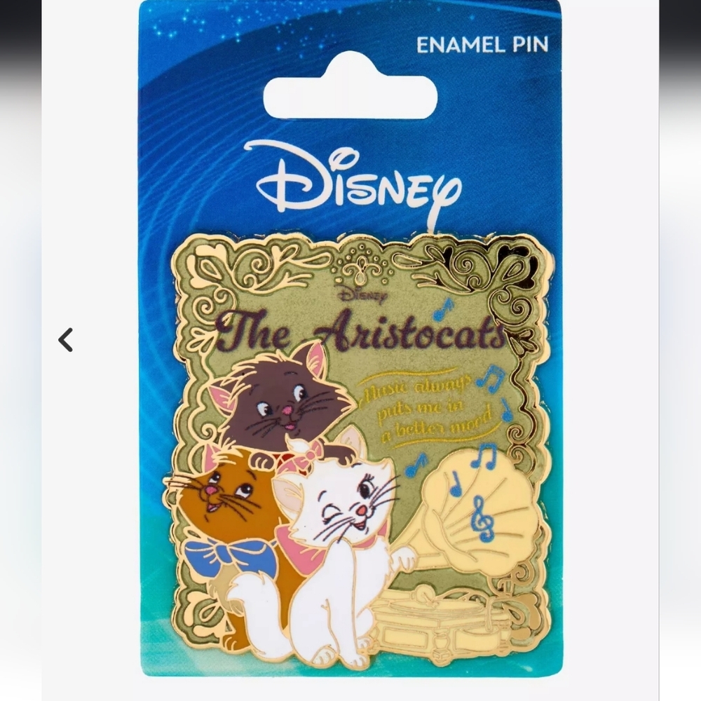 NWT Disney The Aristocats Kittens Frame Enamel Pin in Brown, White, and Gold